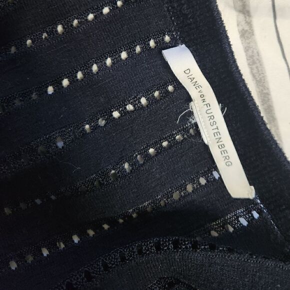 Diane Von Furstenberg DVF Black Wool Rayon Crop Evening Jacket Size Small - Picture 5 of 5